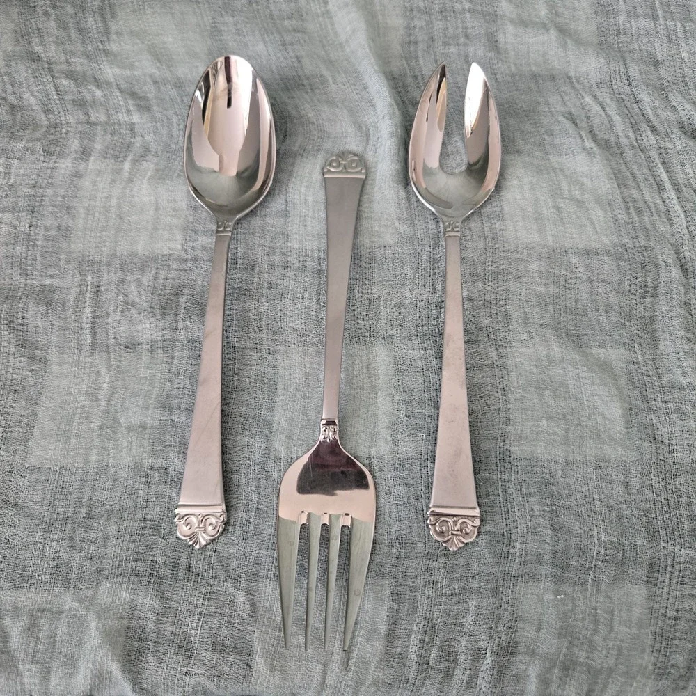 Onieda Bionco Stainless Satin Finish Lot 8‎ Dinner Forks & 5 Serving Pieces
